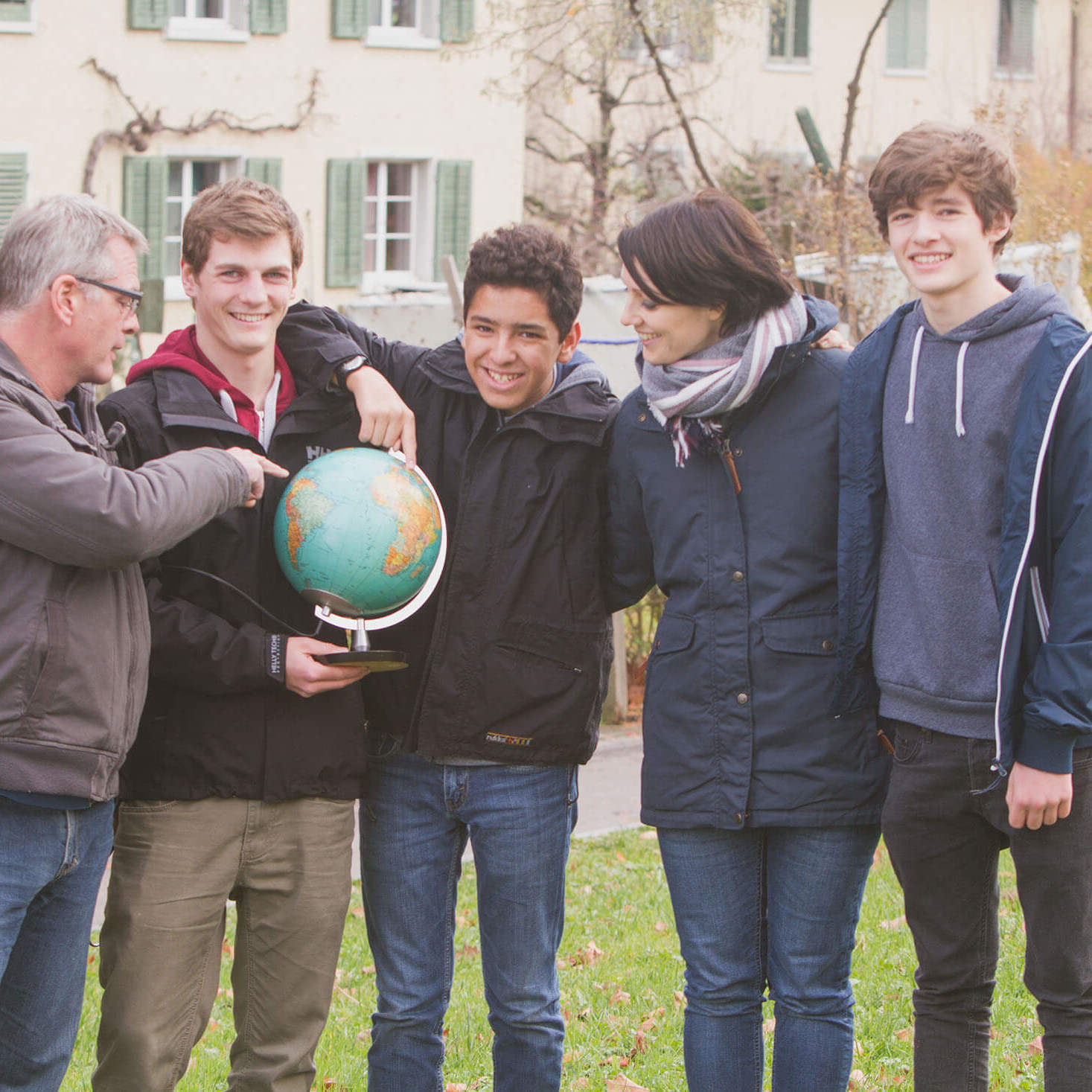 Cropped gastfamilie weltkugel fotocredit yfu 2